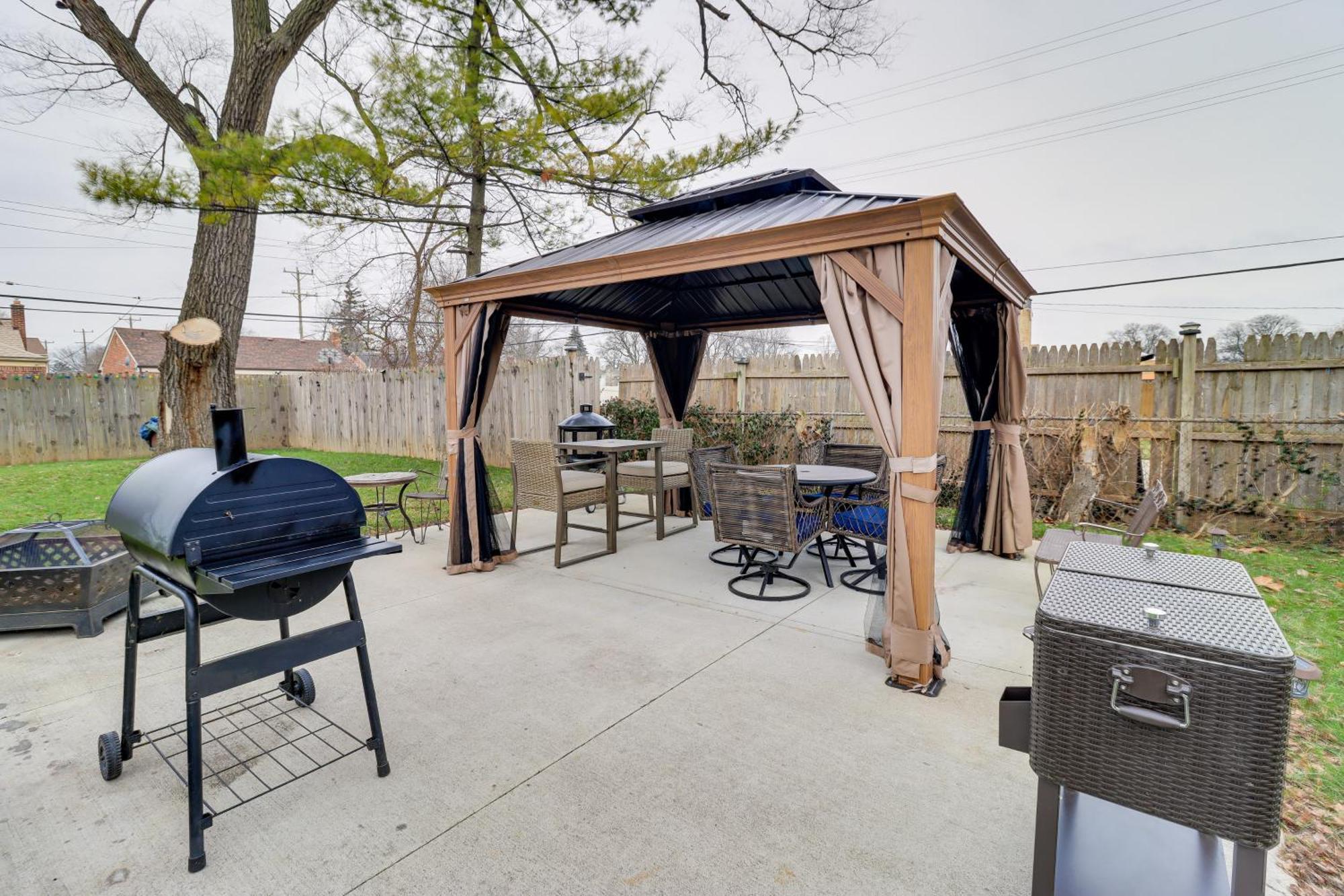 Family-Friendly Detroit Home 12 Mi To Downtown! Buitenkant foto