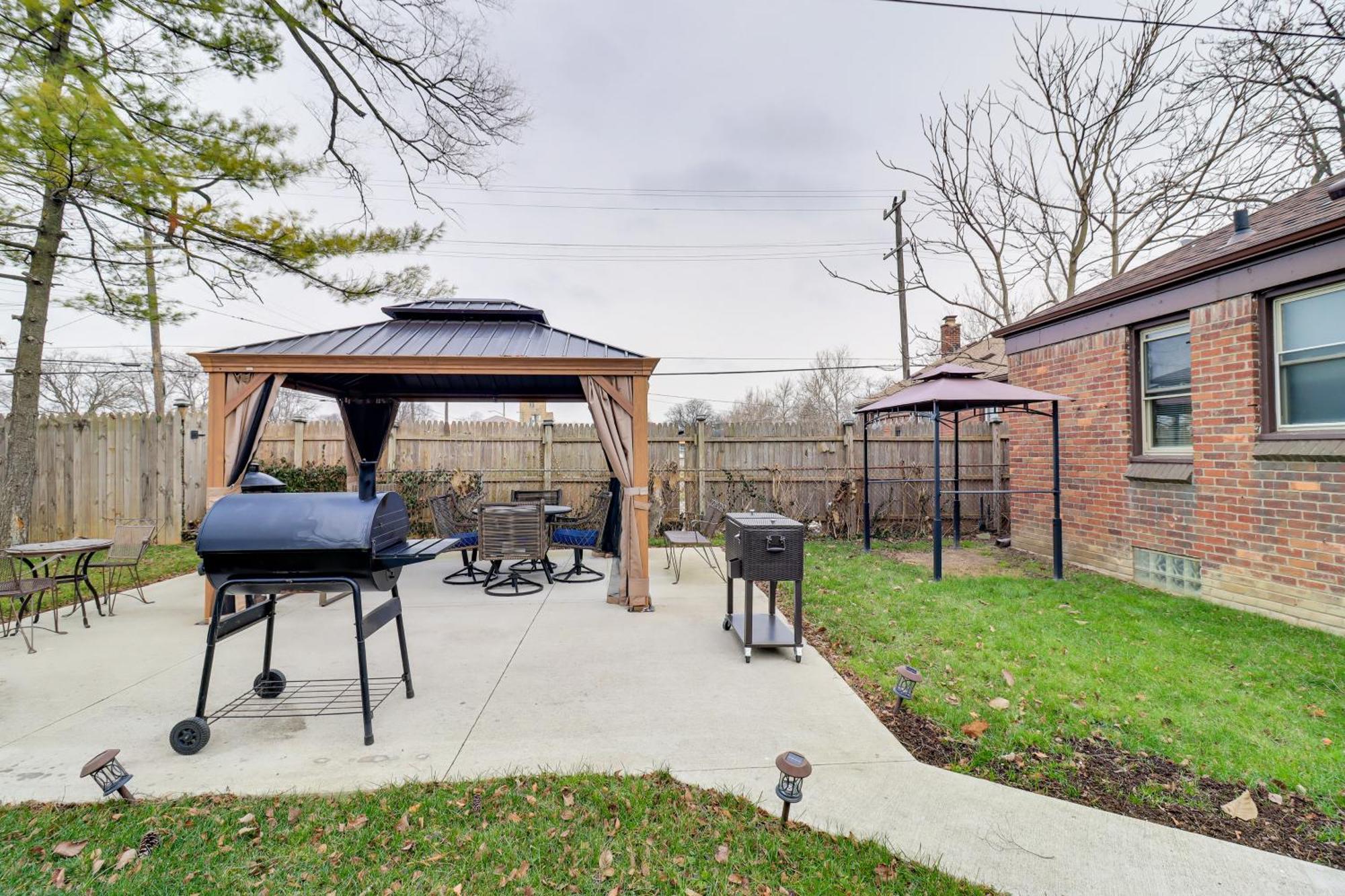 Family-Friendly Detroit Home 12 Mi To Downtown! Buitenkant foto