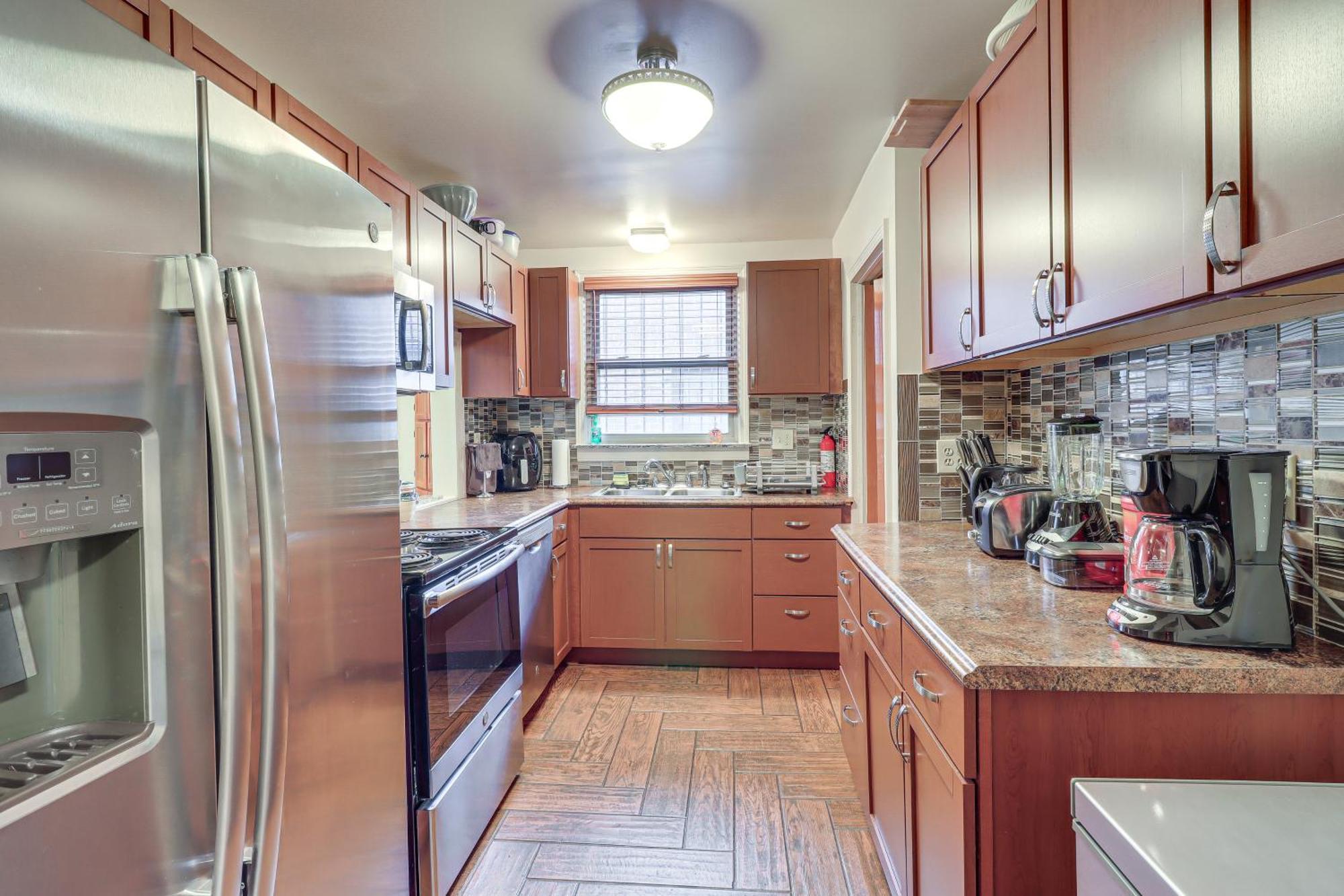 Family-Friendly Detroit Home 12 Mi To Downtown! Buitenkant foto